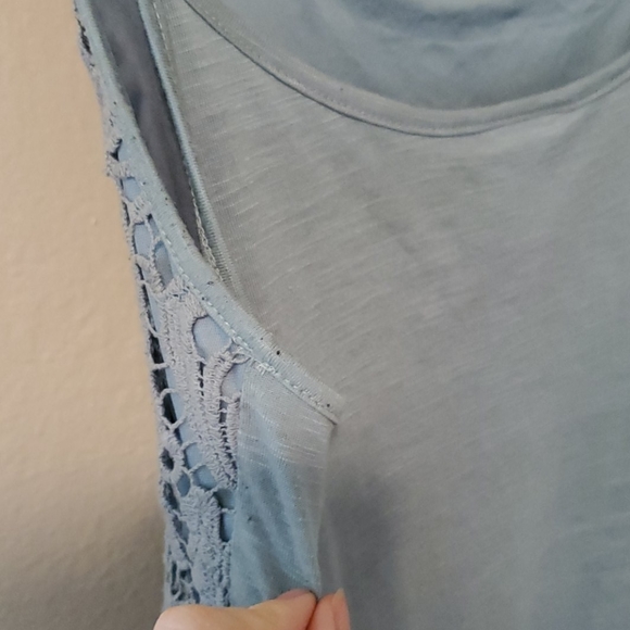 Lace Tank Top - Picture 3 of 3